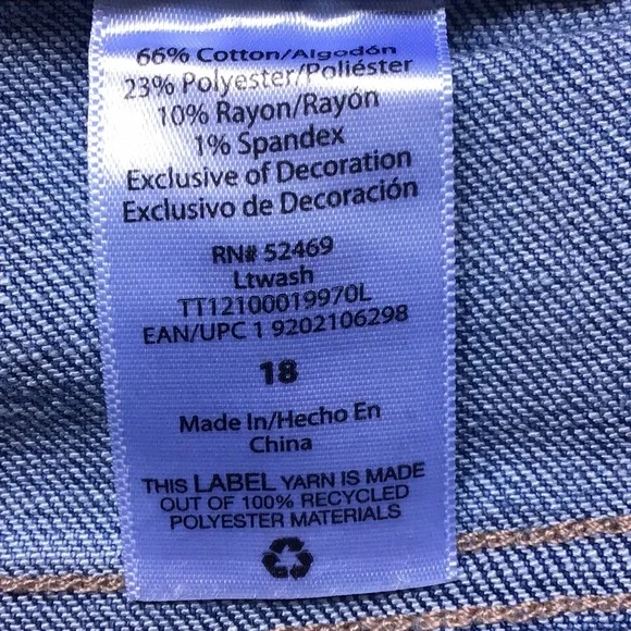 Light wash Denim shorts! Size 18 by Time and Tru - Picture 4 of 7